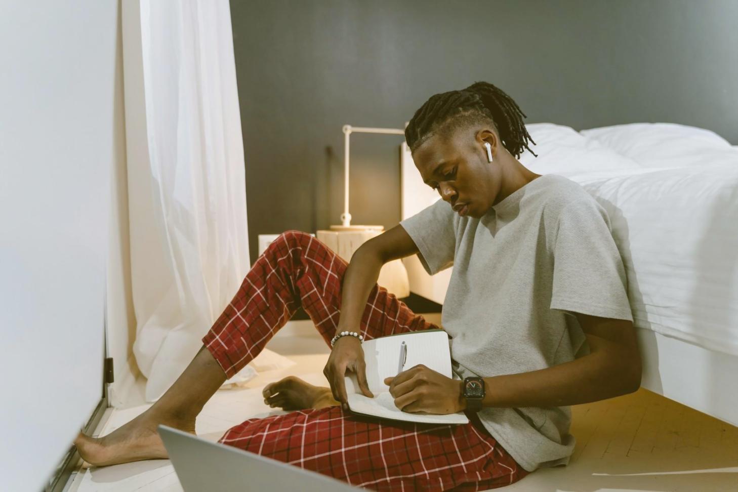 Interaktive Übungen mit realen Versicherungsdaten